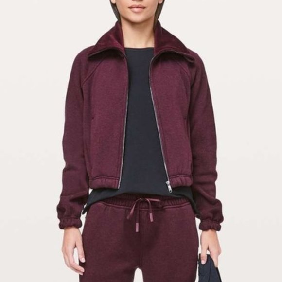 Women's Lululemon Cropped Full-Zip Plush Times Fleece Jacket - Picture 15 of 16